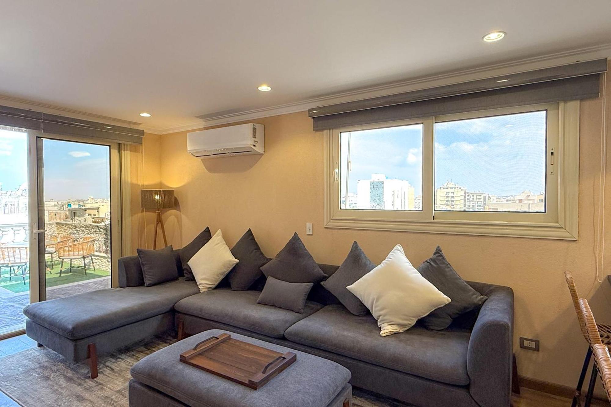 The 1bdr Rustic Rooftop W Wow Outdoor Terrace Apartment